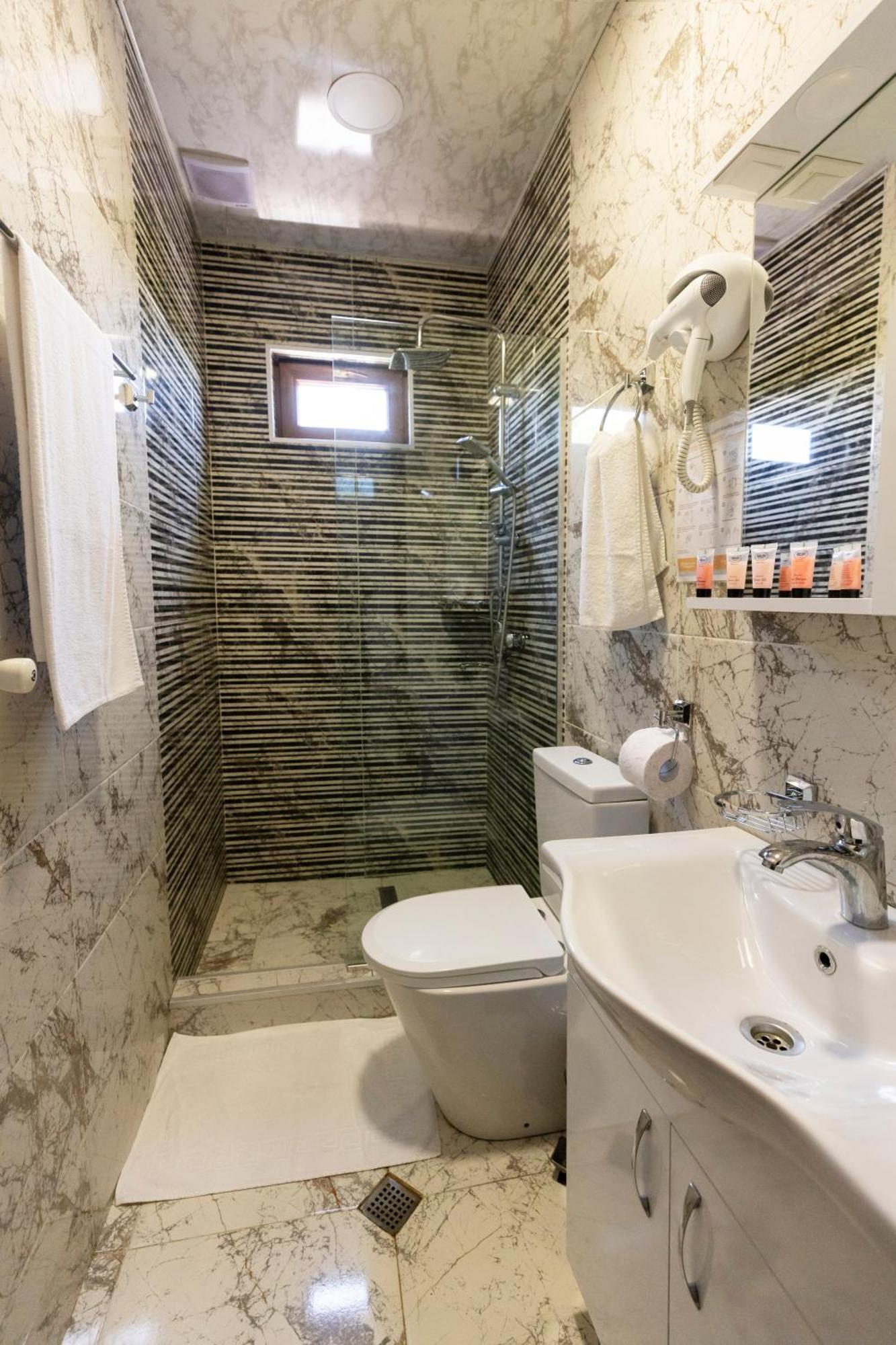 Hestia Boutique Hotel 哥里 外观 照片